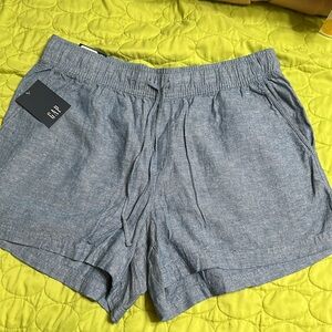 Gap linen pull on shorts size large